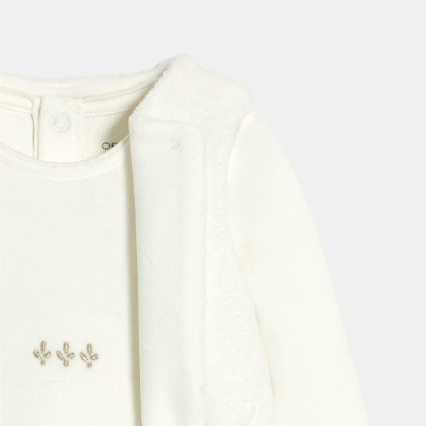 طقم نوم مخملي أبيض اللون للفتيان الرضع، مع صدرية بدون أكمام من قماش البوا الناعم